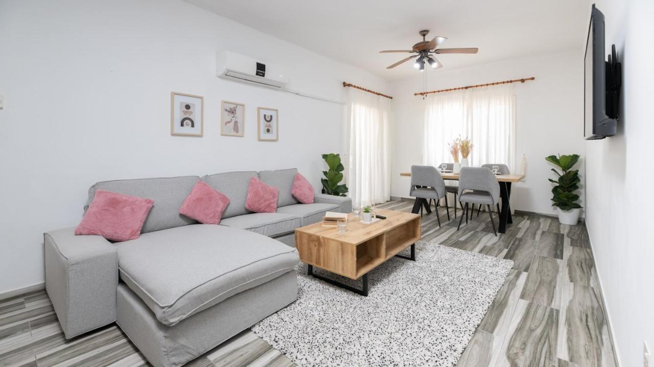 Beautiful Apartment In Harbour Paphos, Central & Close To Beach المظهر الخارجي الصورة