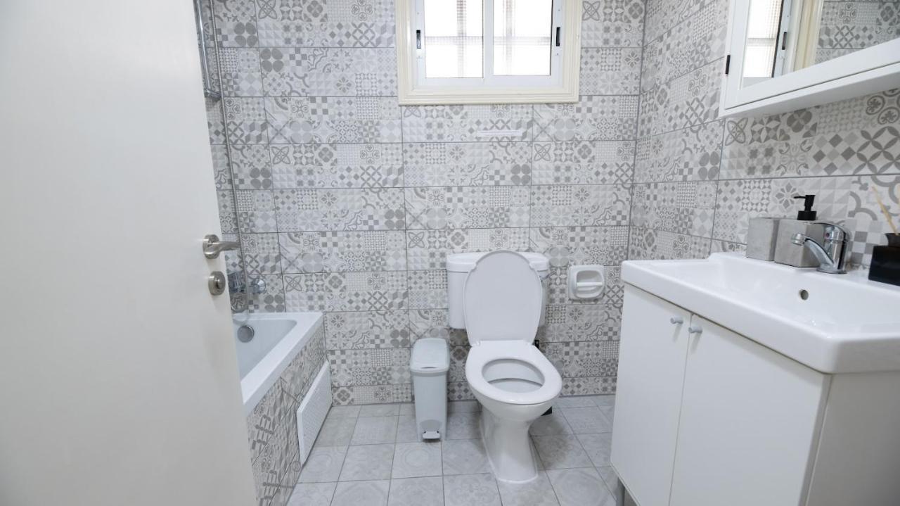 Beautiful Apartment In Harbour Paphos, Central & Close To Beach المظهر الخارجي الصورة